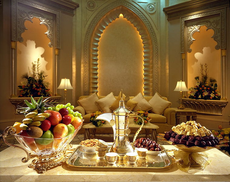 Файл:Emirates Palace Palace Suite Majlis.jpg