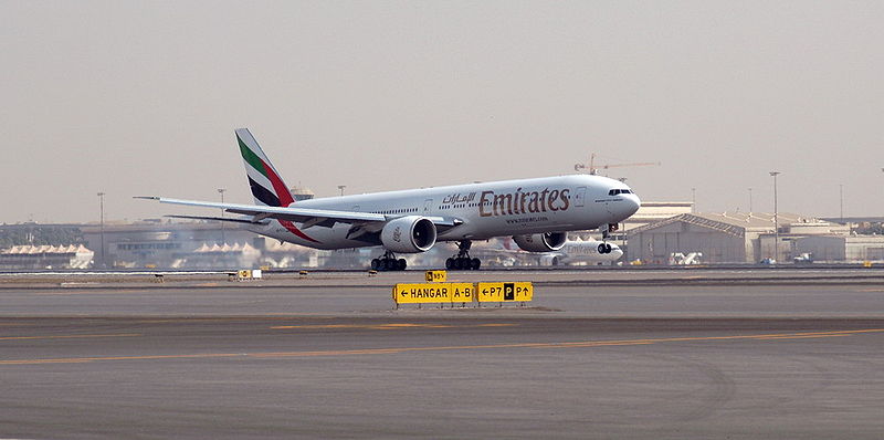 Файл:Emirates airline Boeing 777-300ER.jpg
