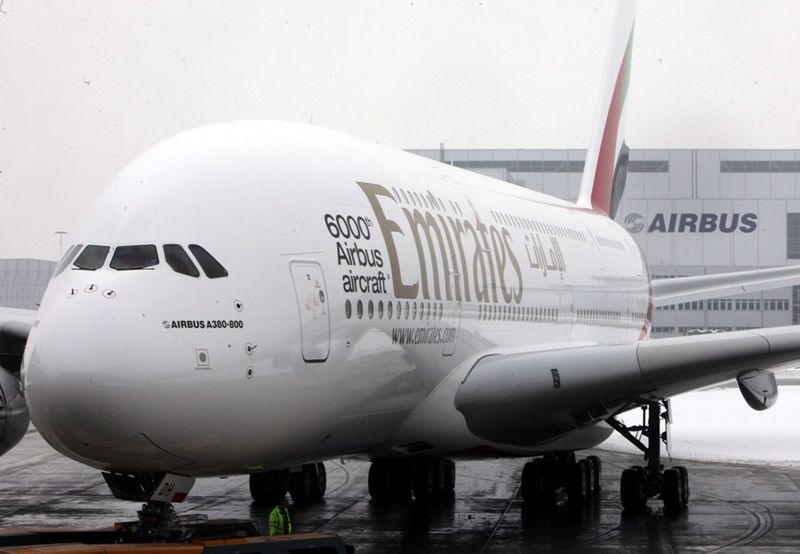 Файл:Emirates Airline A380 Airbus.jpg